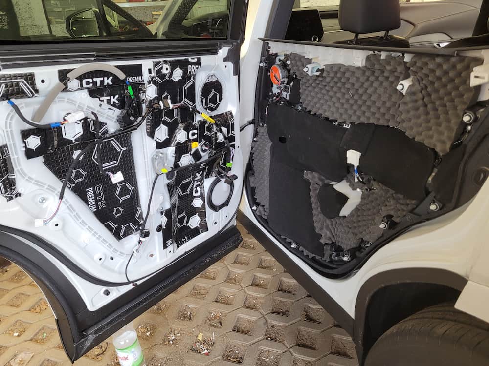 Lexus RX 2023 – poprawa wyciszenia, nagłośnienia oraz zabezpieczenie przed kradzieżą
