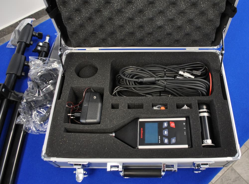 urządzenie do mierzenia głośności samochodu